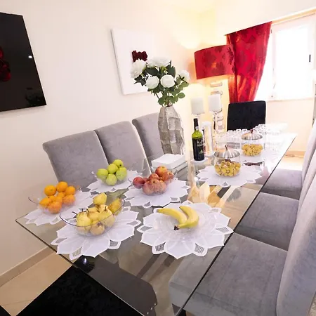 Hostel Sunny, The House - Al