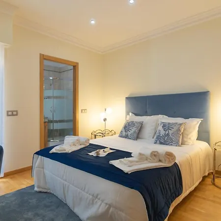 Sunny, The House - Al